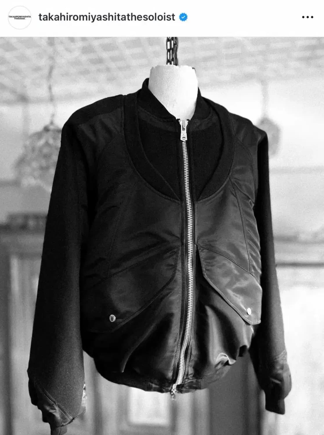 [48] 솔로이스트 이중봄버 검검 에크루 상품이미지1