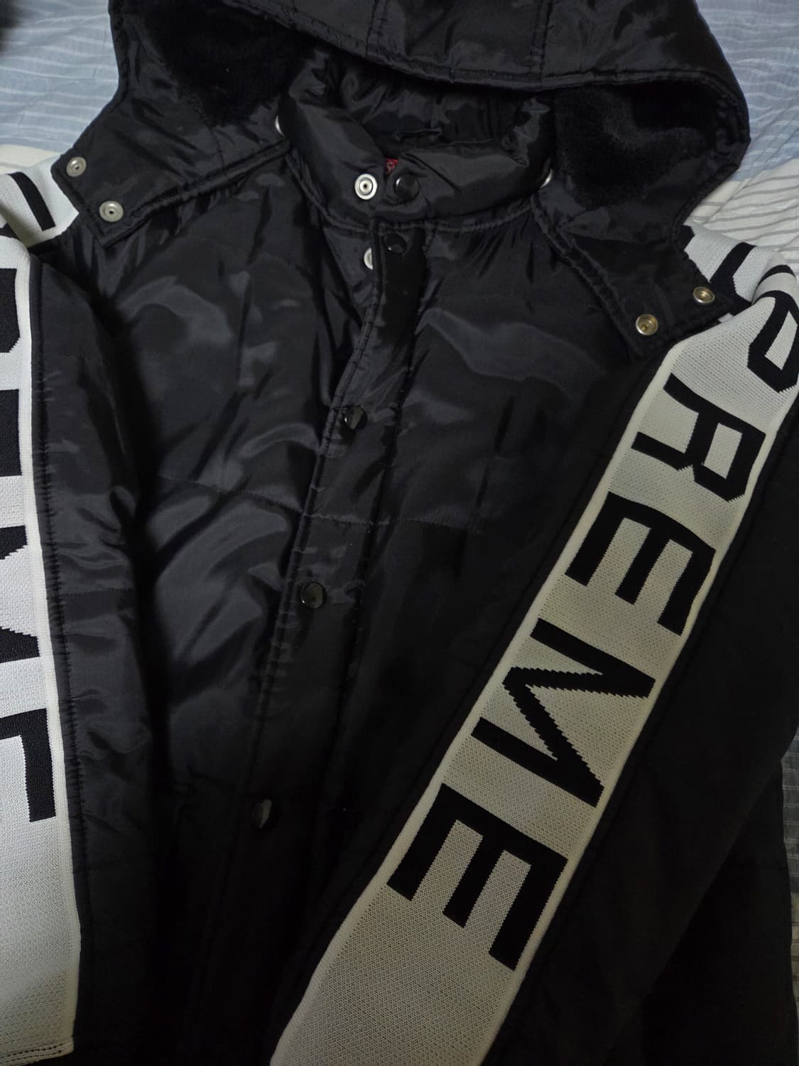 슈프림 14fw 데이토나 패딩 상품이미지1