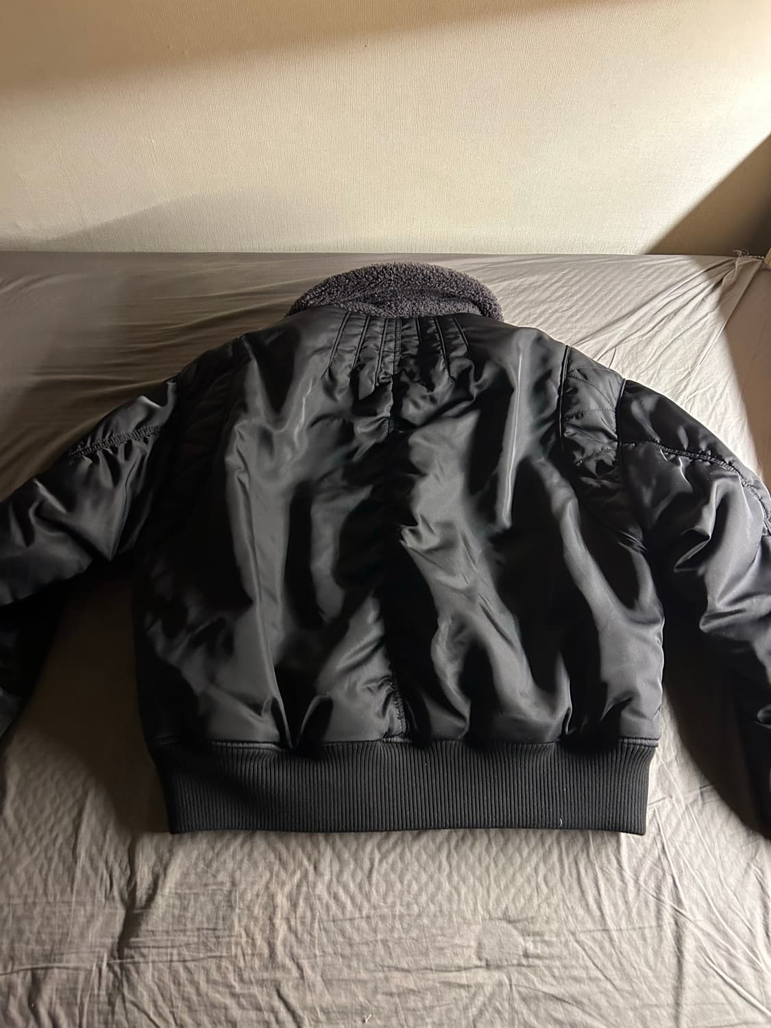 쿠어 CWU 리버시블 플라이트 봄버 24fw 상품이미지2