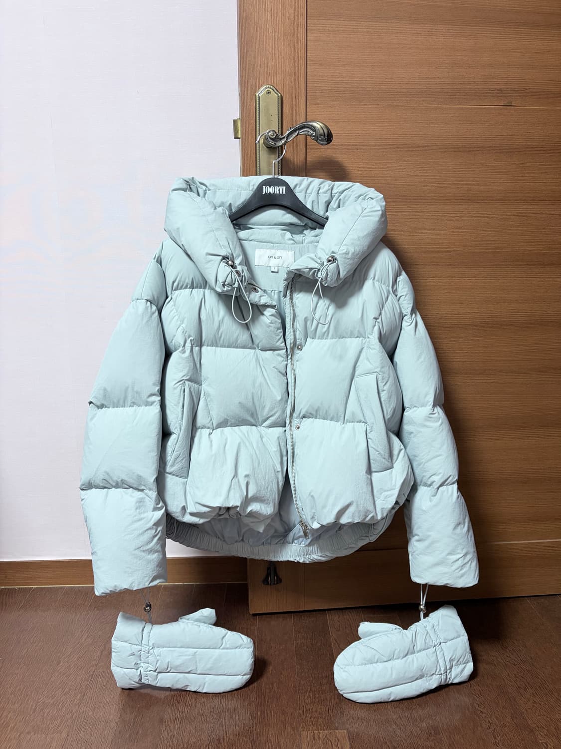 온앤온 장갑구스다운 점퍼 패딩 스카이블루(1사이즈) 상품이미지2