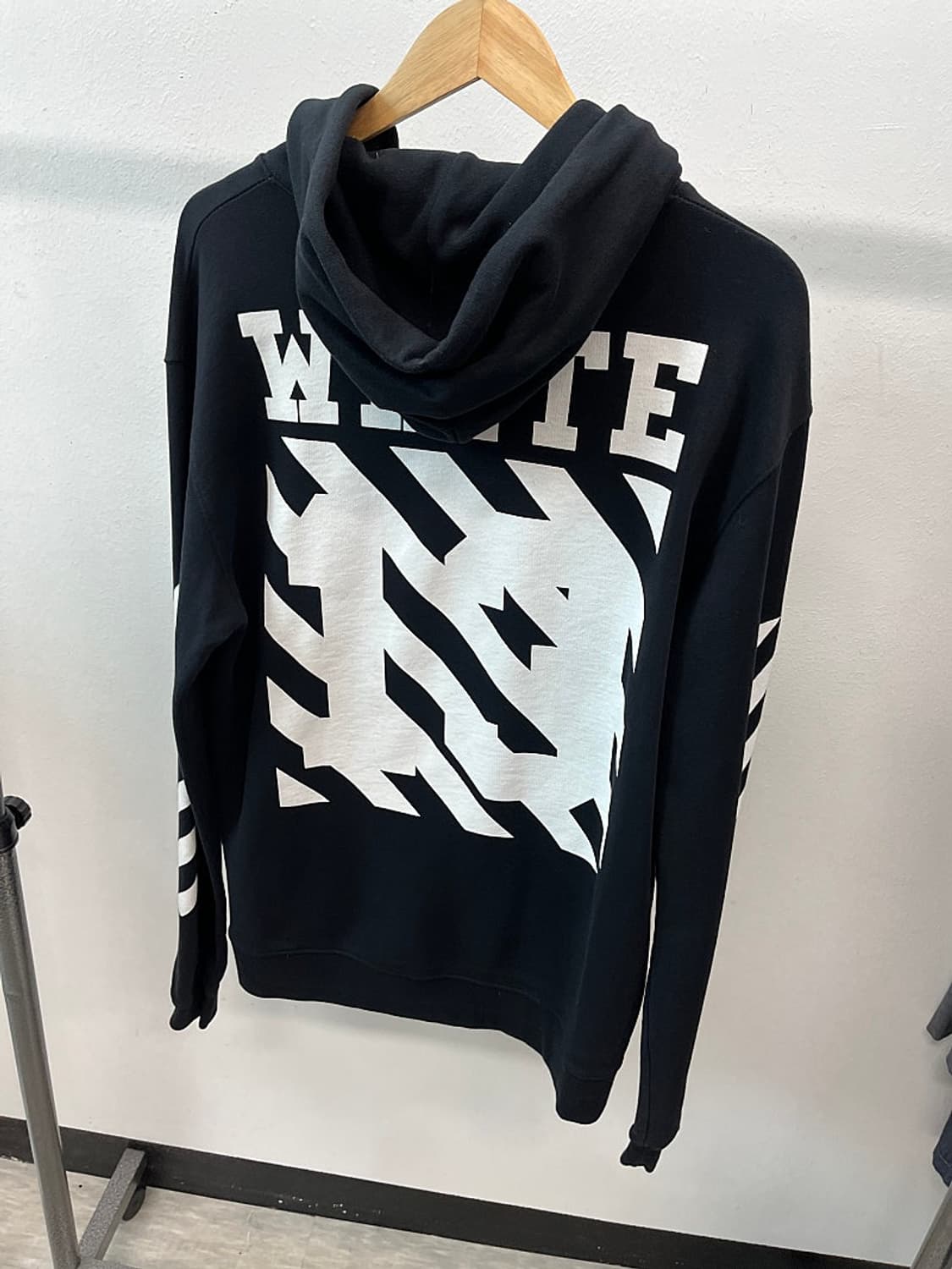 100-105) 오프화이트 카라바조 후드티  상품이미지4