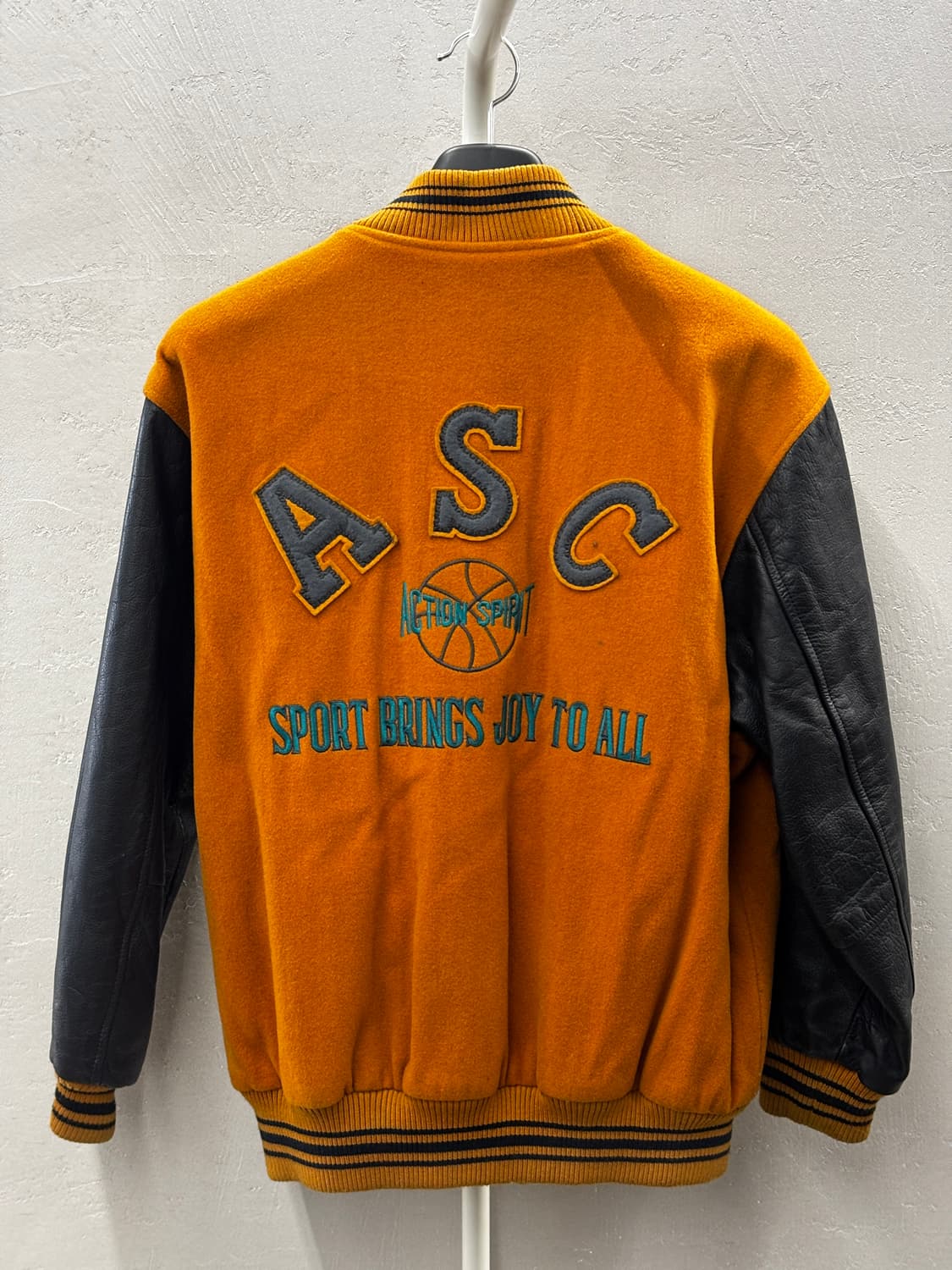 Asics 90s 베스킷볼 로고 카우레더 울 바시티 자켓 95 상품이미지8