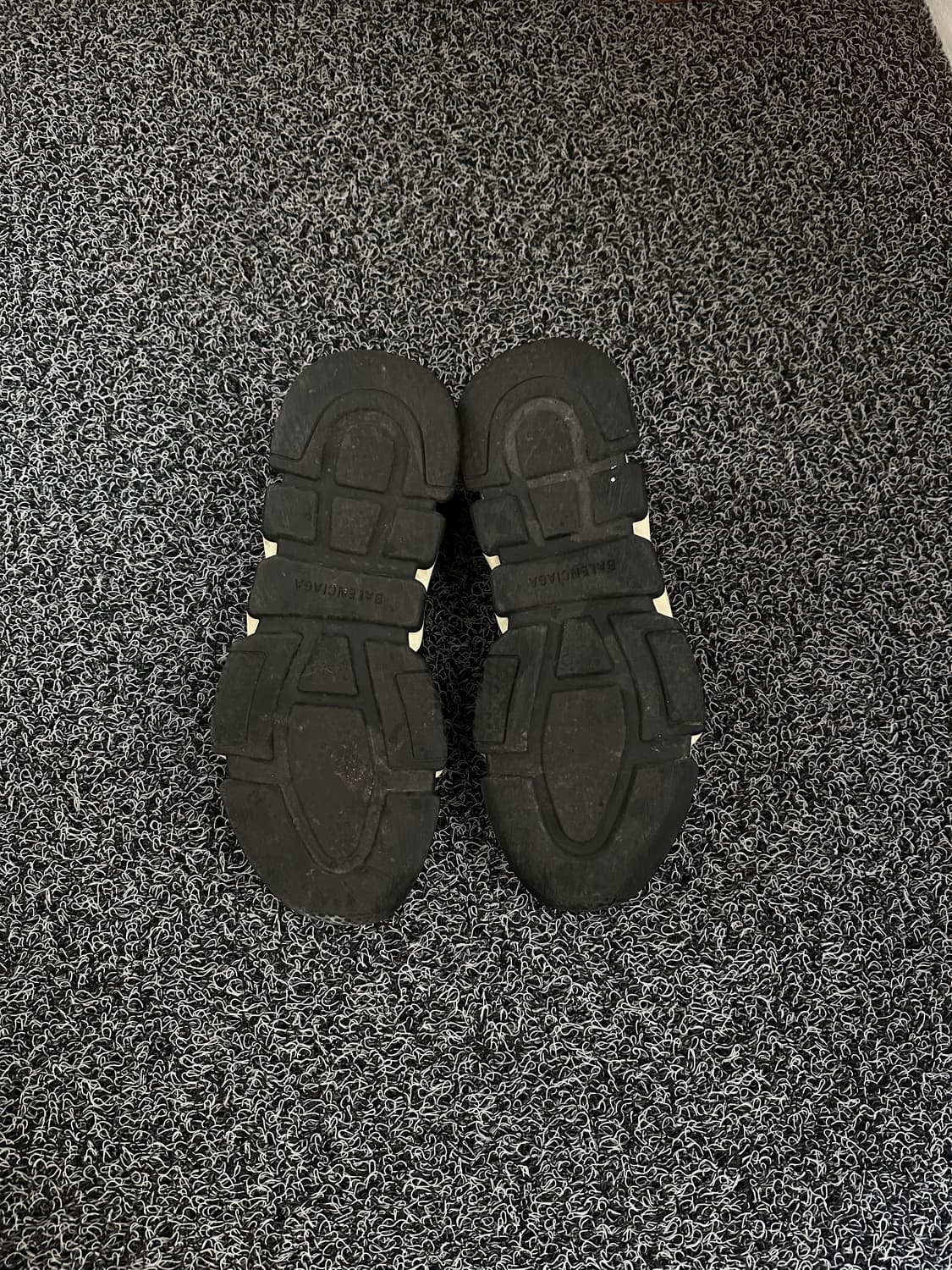 발렌시아가 스피드러너 블랙 280mm 상품이미지5