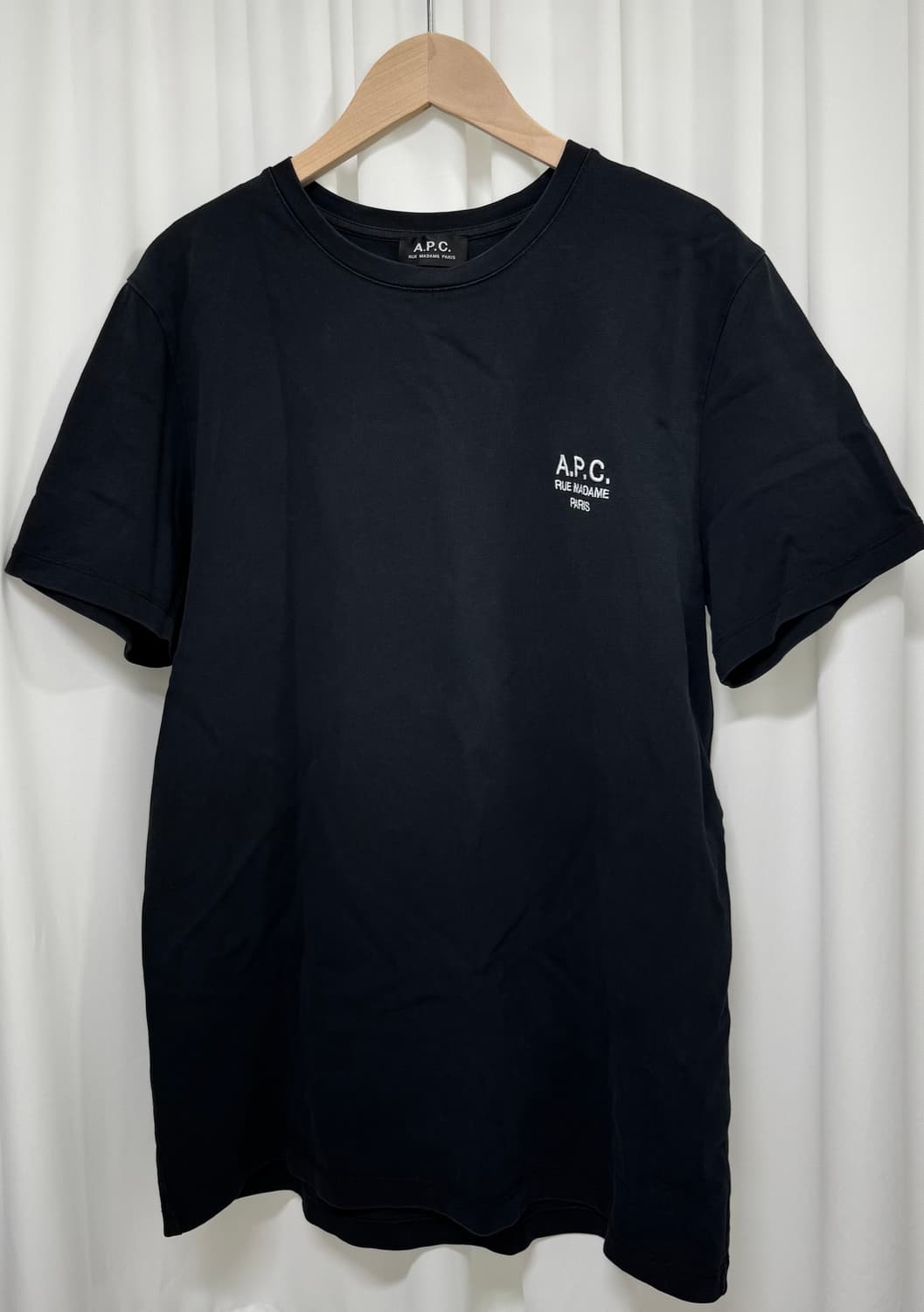 아페쎄 블랙 반팔티셔츠 상품이미지1