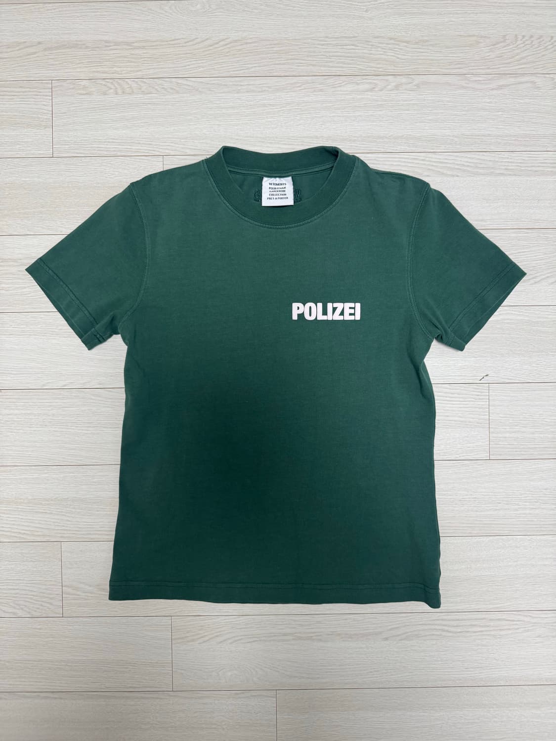 베트멍 POLIZEI 티셔츠 M 상품이미지1