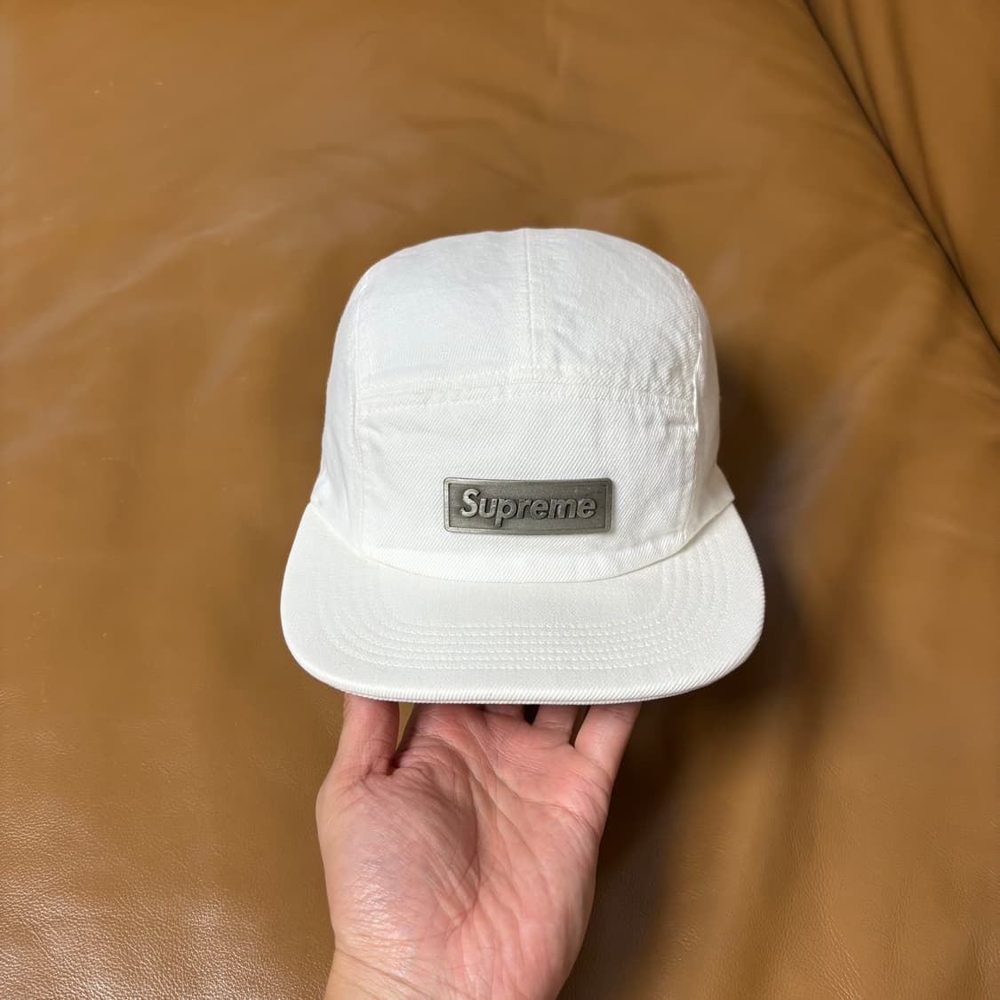 Supreme 슈프림 메탈 로고 데님 화이트 캠프캡 모자 상품이미지2