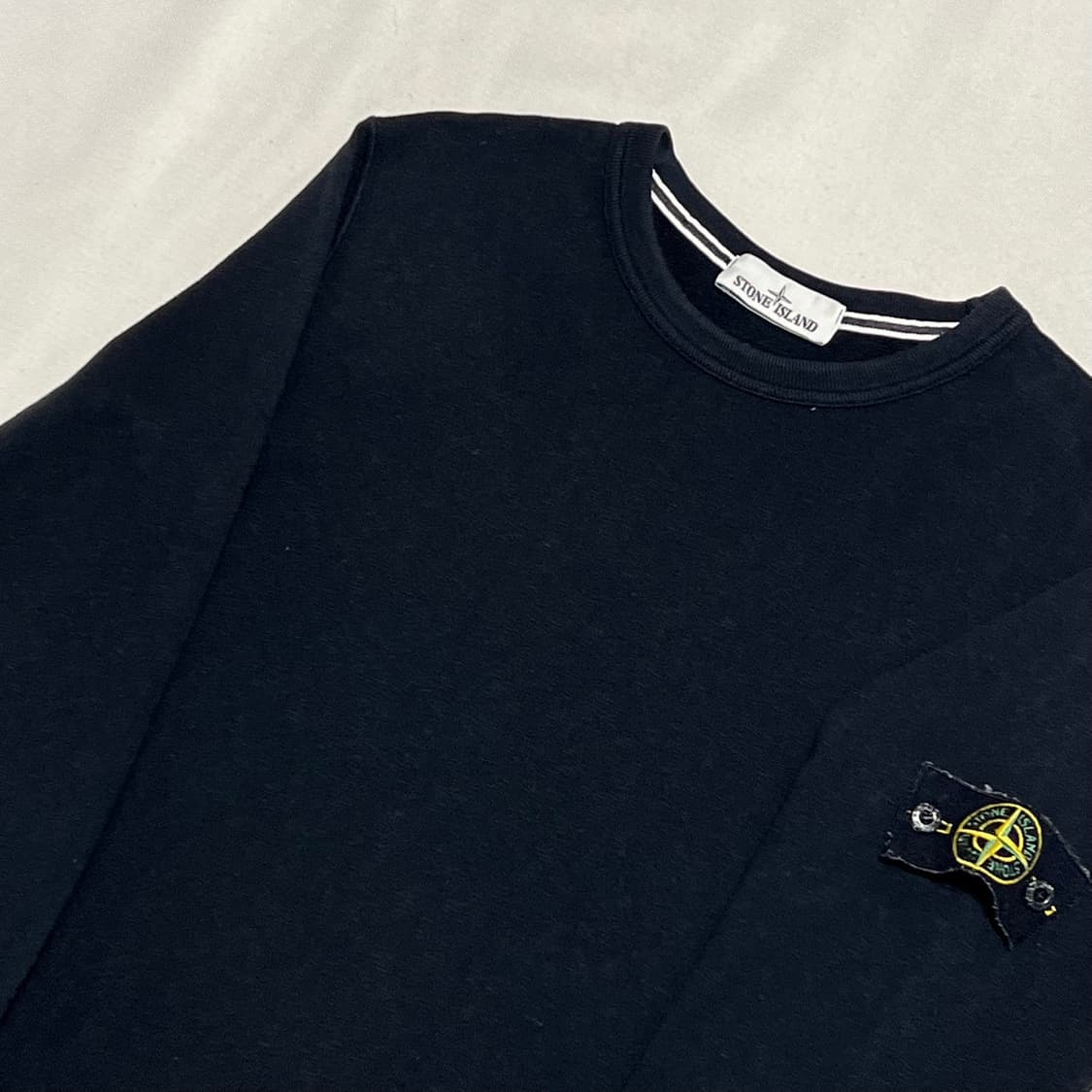 M 스톤아일랜드 와펜 라운드넥 맨투맨 상품이미지1