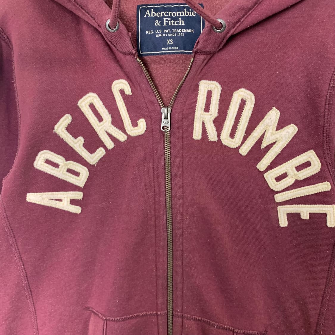 아베크롬비 y2k 와투케 버건디 후드집업 상품이미지4