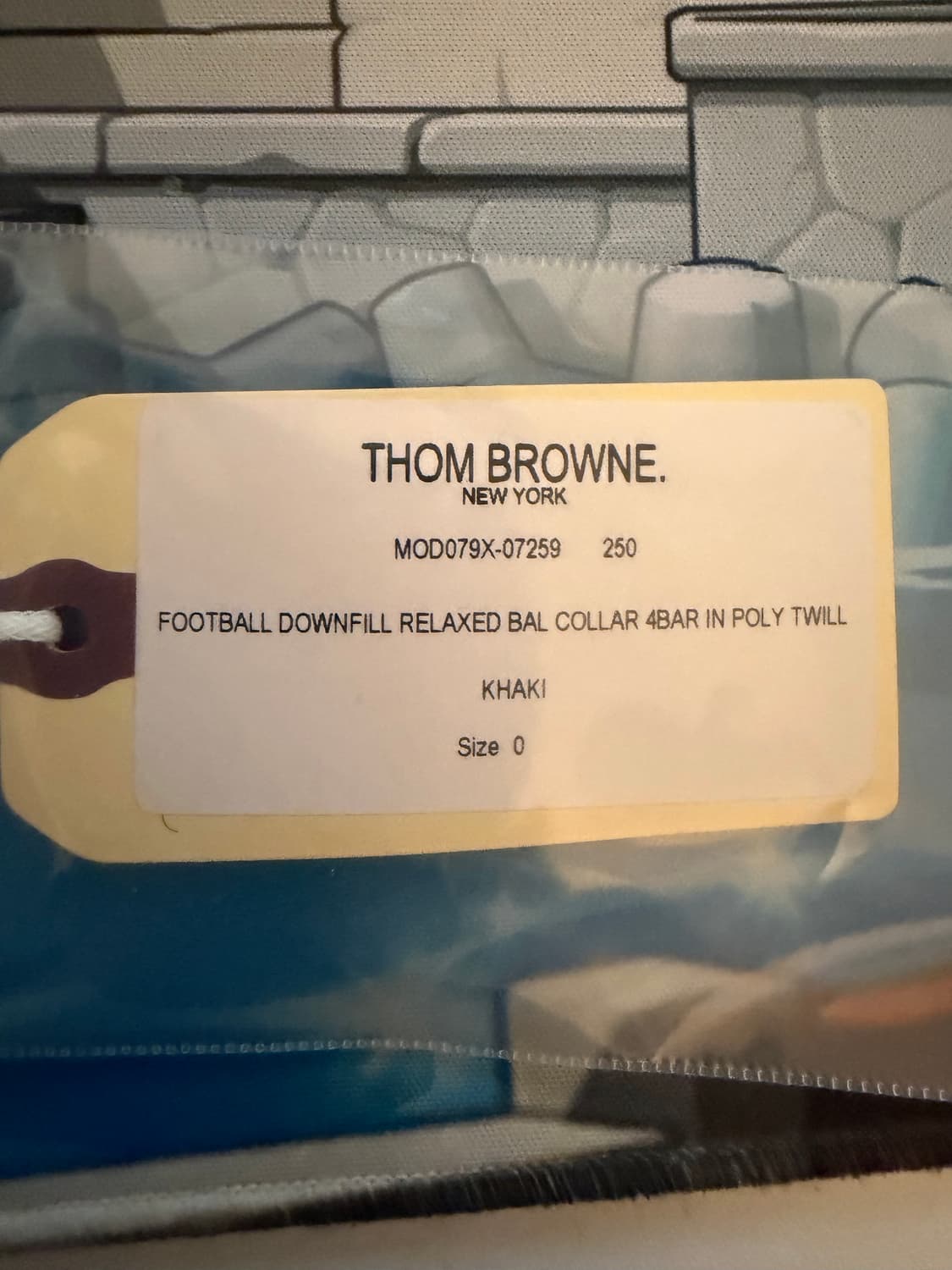 톰브라운 풋볼 폴리 트윌 4선 패딩 카키 0사이즈 상품이미지4