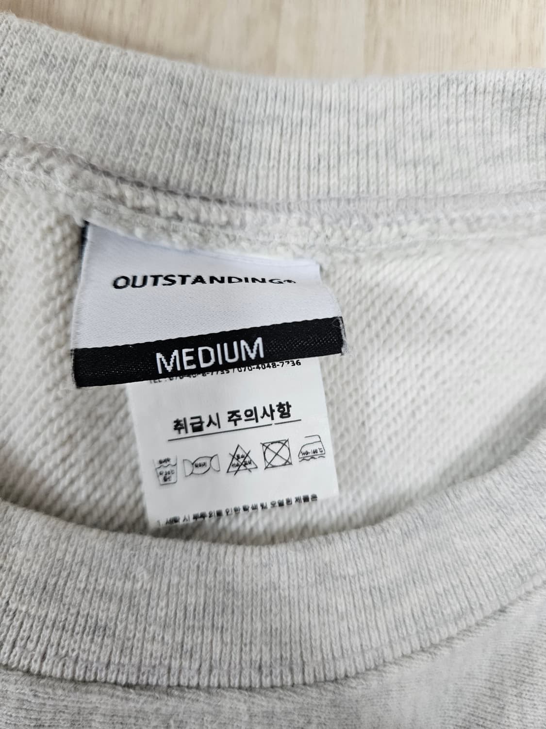 아웃스탠딩 맨투맨 스웻셔츠 상품이미지3