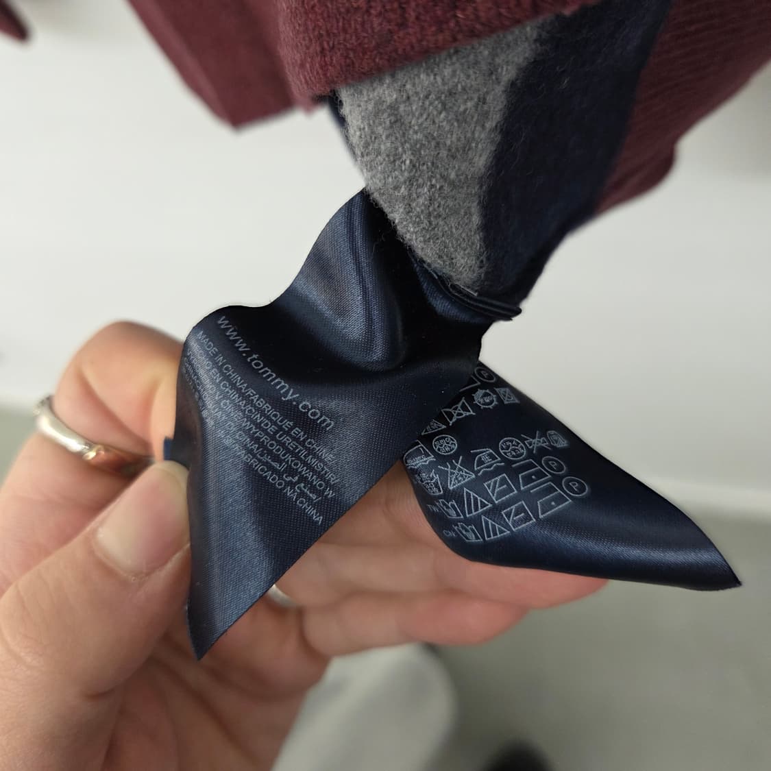 타미힐피거 스트라이프 패턴 니트 여L 상품이미지6