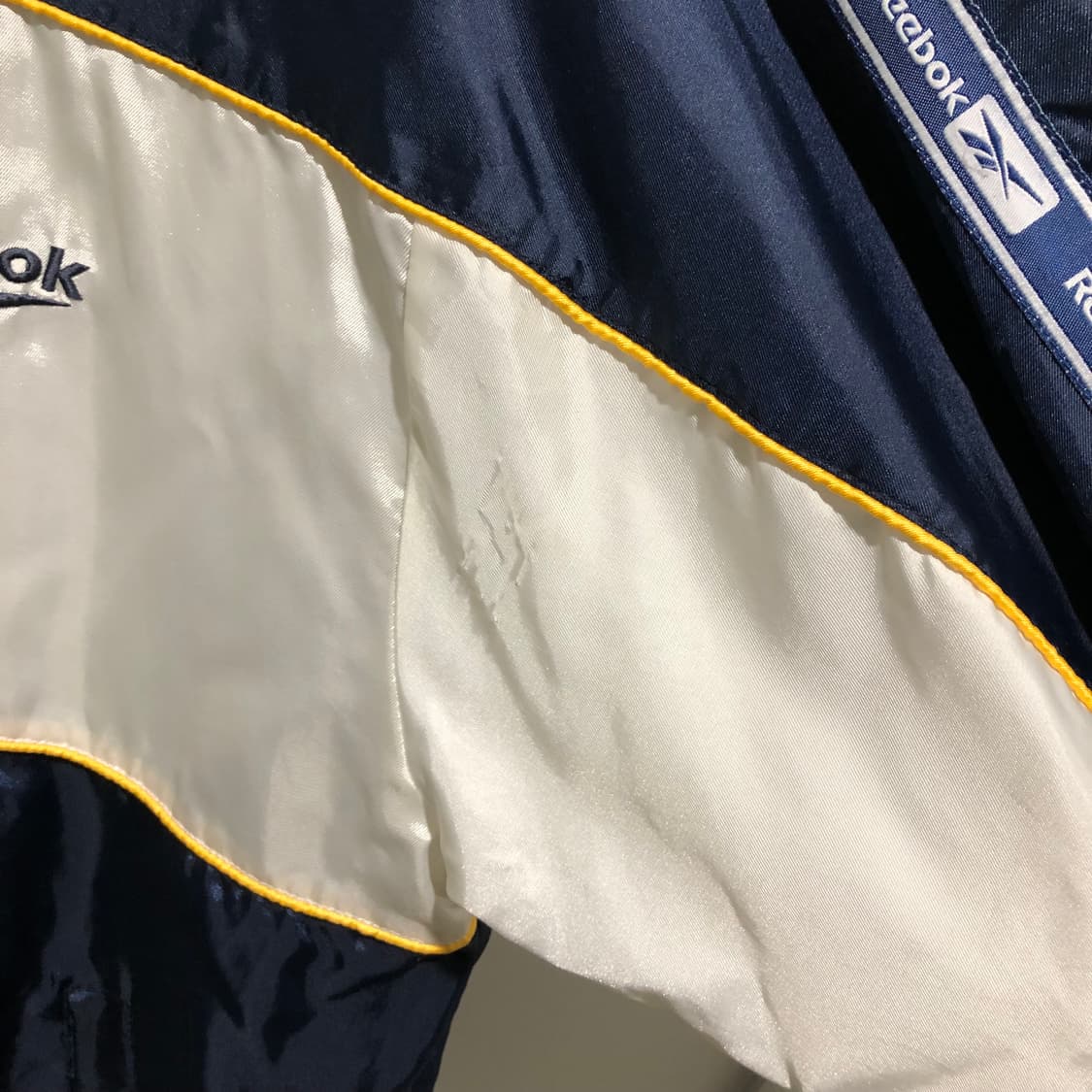 리복 트랙탑 바람막이 상품이미지5