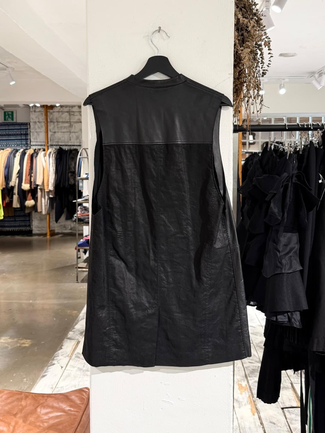 헬무트랭 블랙 램스킨 레더 롱 베스트 상품이미지4