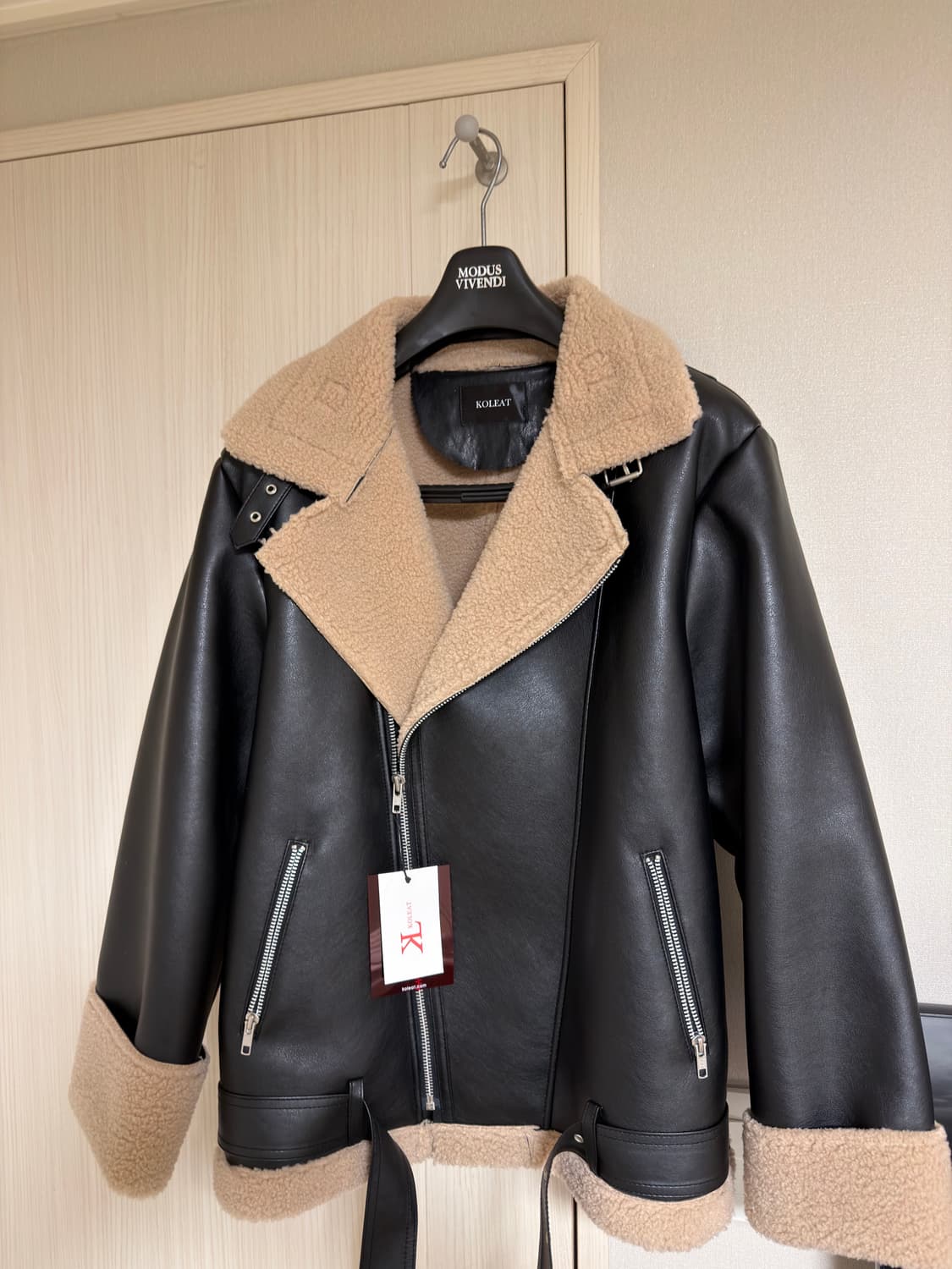 콜릿 MEN 오버핏 무스탕 플리스 자켓 Black Beige 상품이미지2