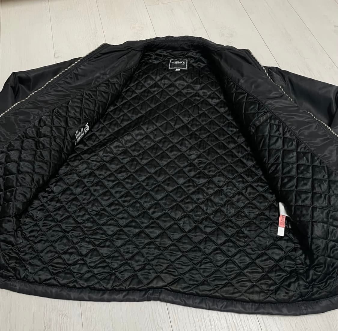 베르사체 카라 집업 자켓 상품이미지3