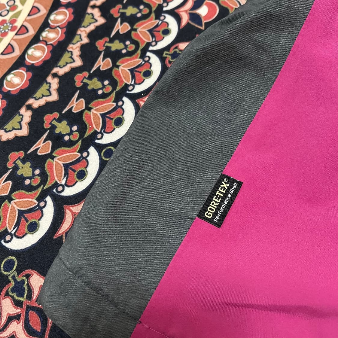 컬럼비아 티타늄 여성 고어텍스 바람막이 자켓 S/90 상품이미지8