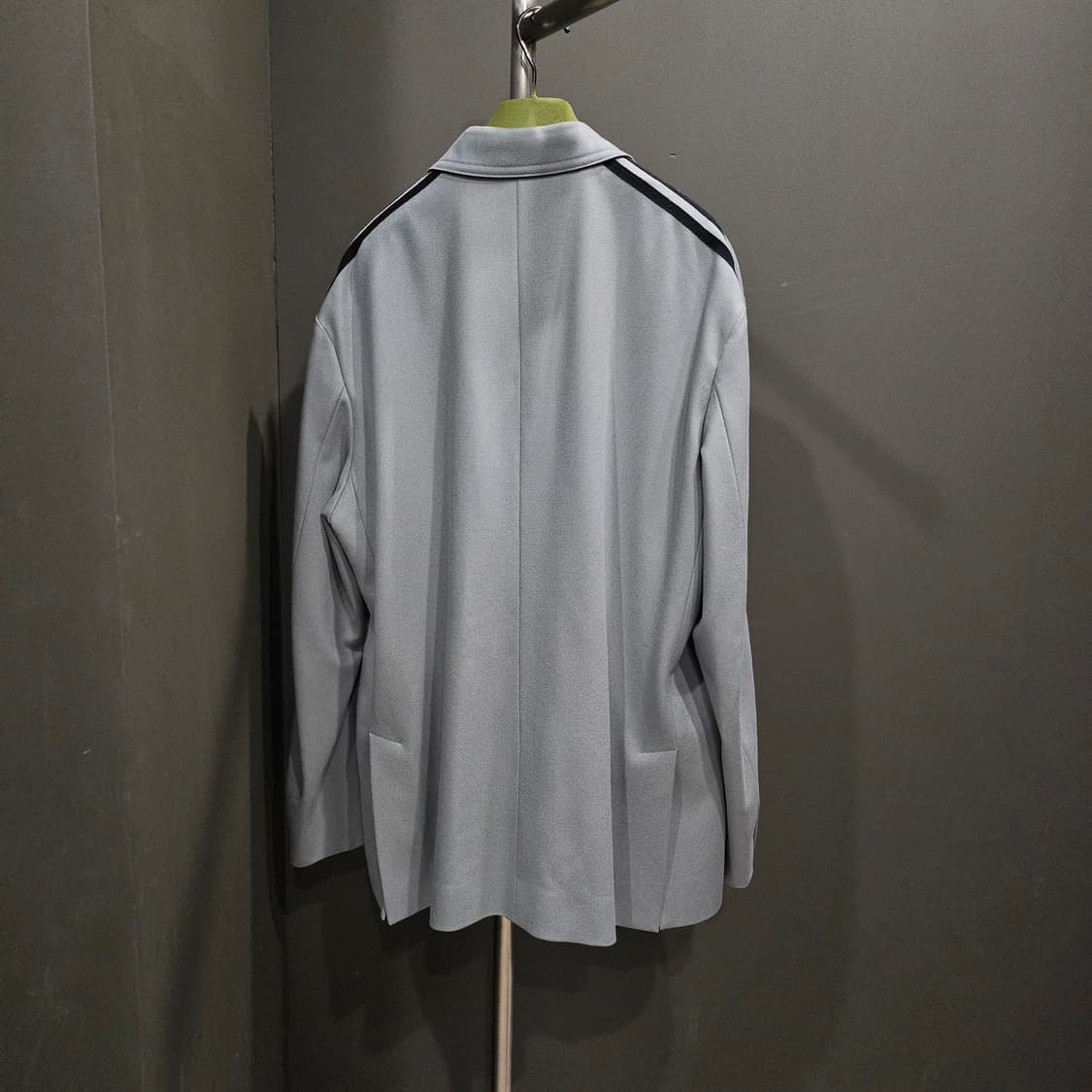 구찌 x 아디다스 테일러드 사이드 삼선 블레이저 자켓 상품이미지5