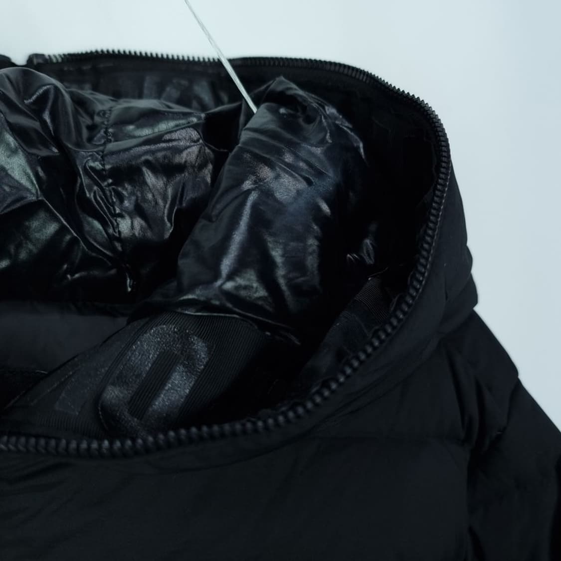 [도나카란 뉴욕] 구스다운 후드 경량 패딩 블랙 M17055 상품이미지6