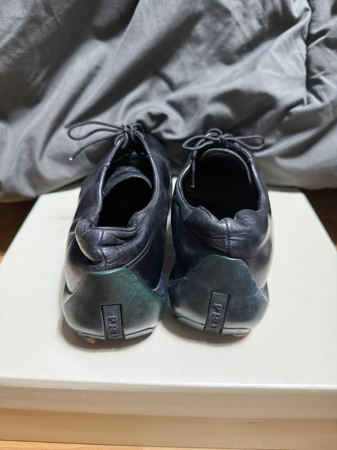 프라다 더비 상품이미지3