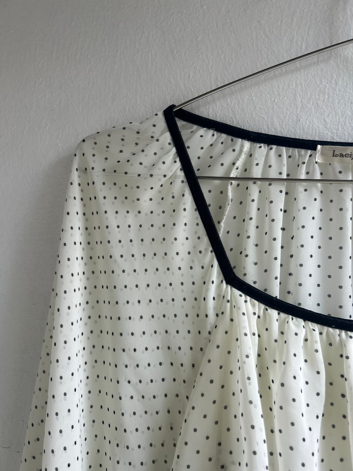 땡땡이 블라우스  상품이미지2