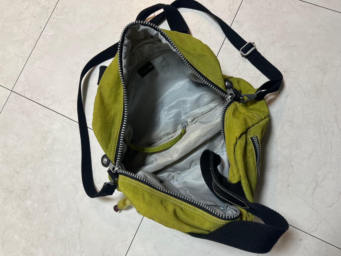 키플링 네온그린 크로스백 상품이미지3