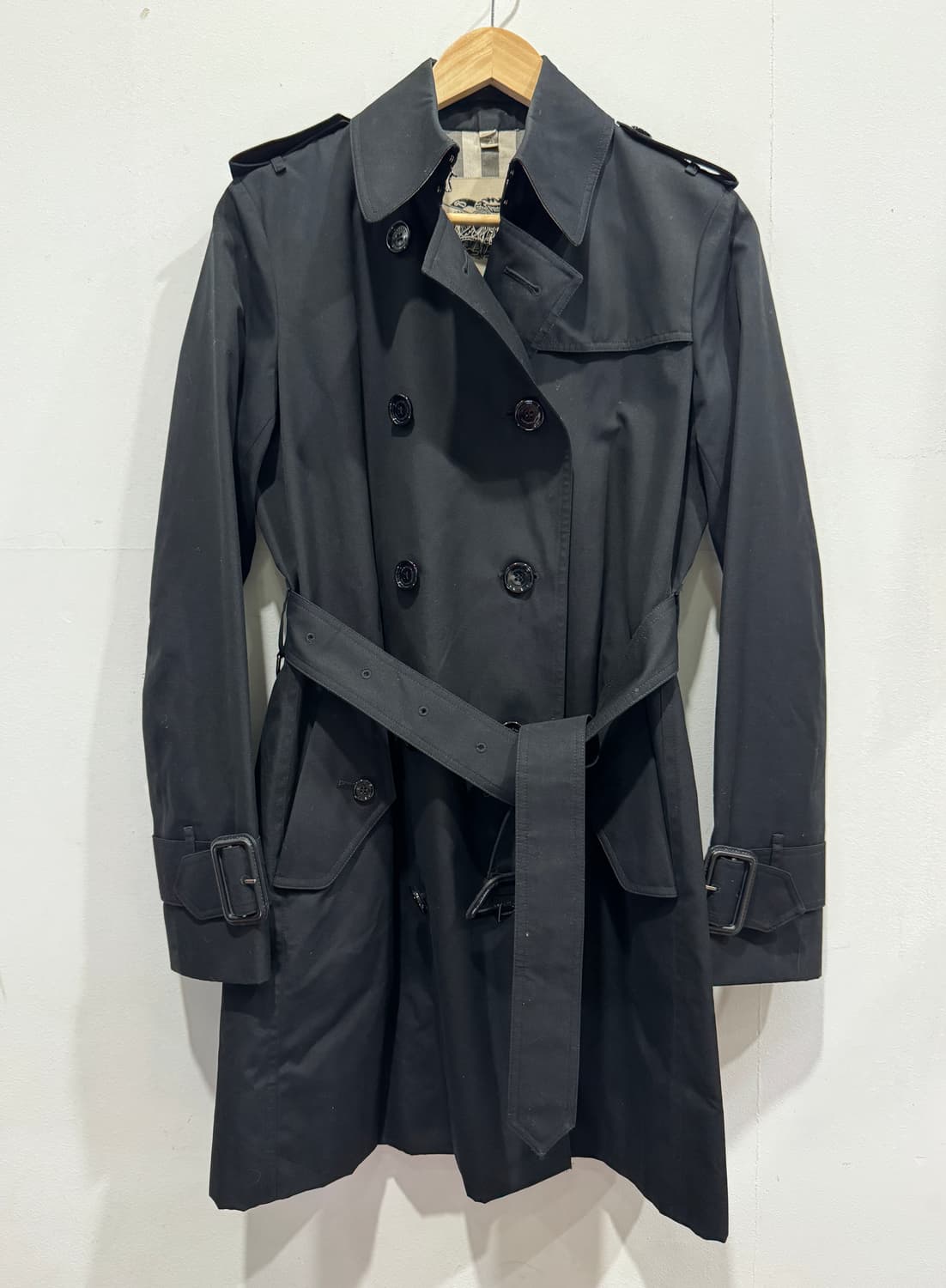 버버리 블랙 트렌치코트 40 정품 상품이미지1