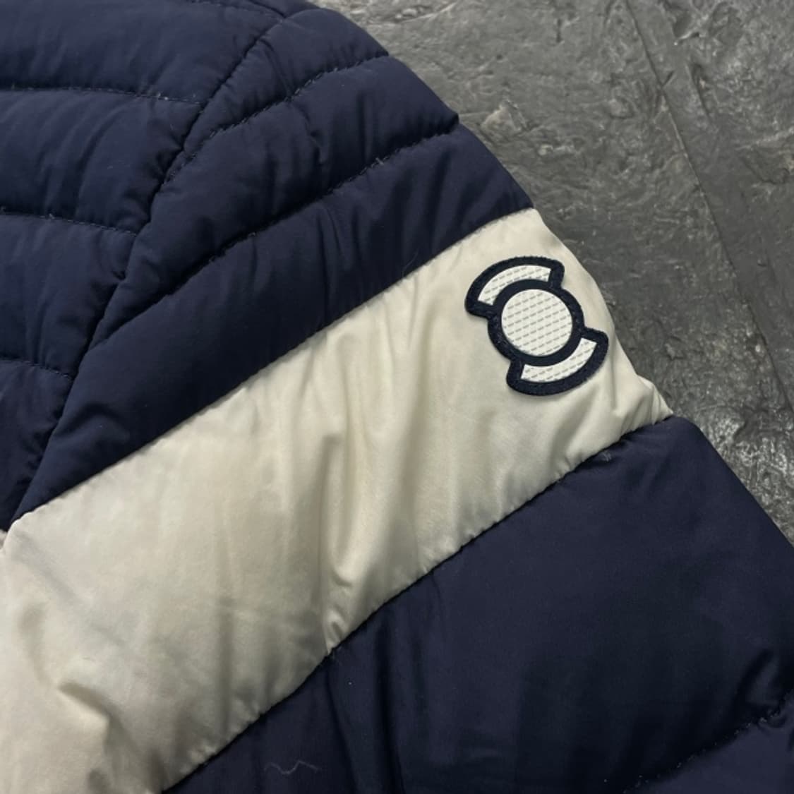 105 와이드앵글 경량패딩 상품이미지3