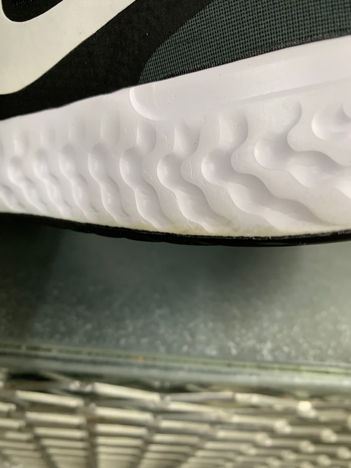 나이키 레볼루션 5 275 상품이미지5