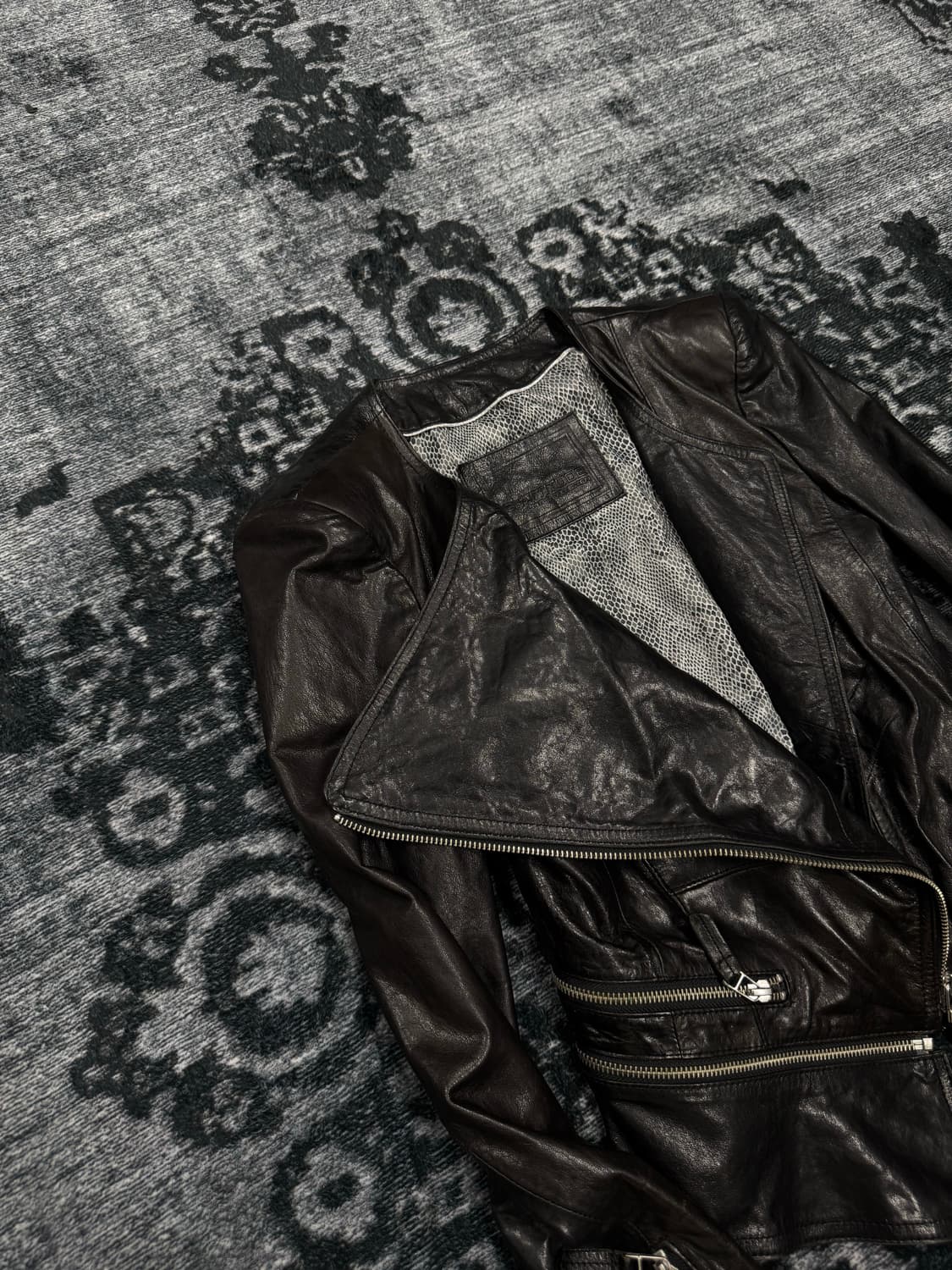 Unknown asymmetry zipper lamb skin jacke 상품이미지3