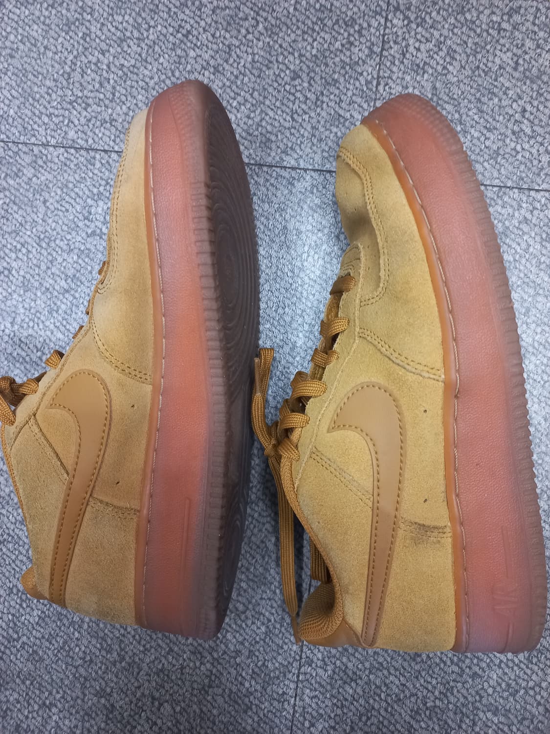 나이키 에어 포스 1 로우 된장포스 240mm 상품이미지2