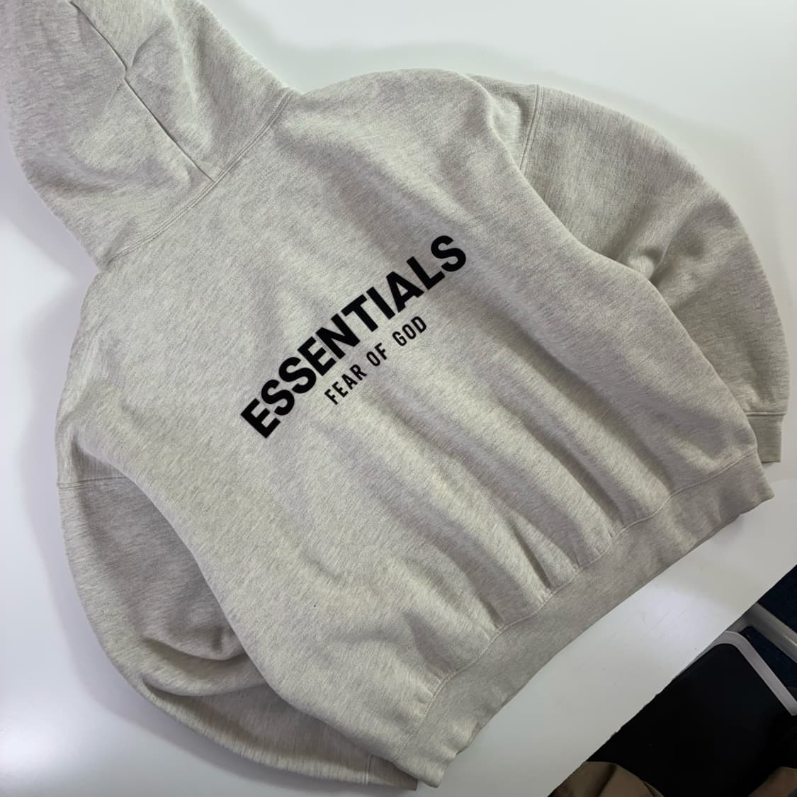 Essentials  에센셜스 피어오브갓즈 그레이 빅로고 후드티  상품이미지1