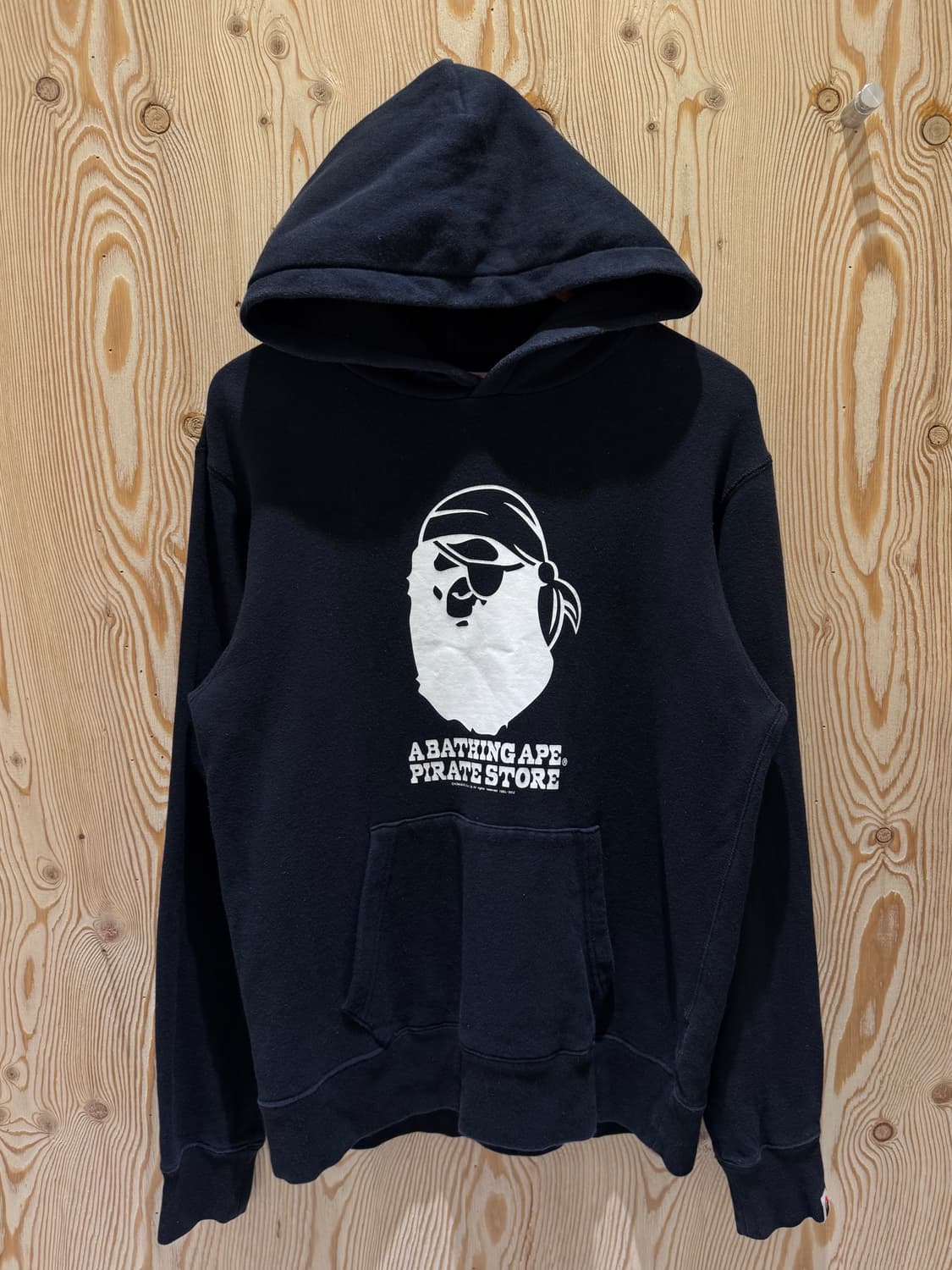 베이프 그래픽 후드티 상품이미지1