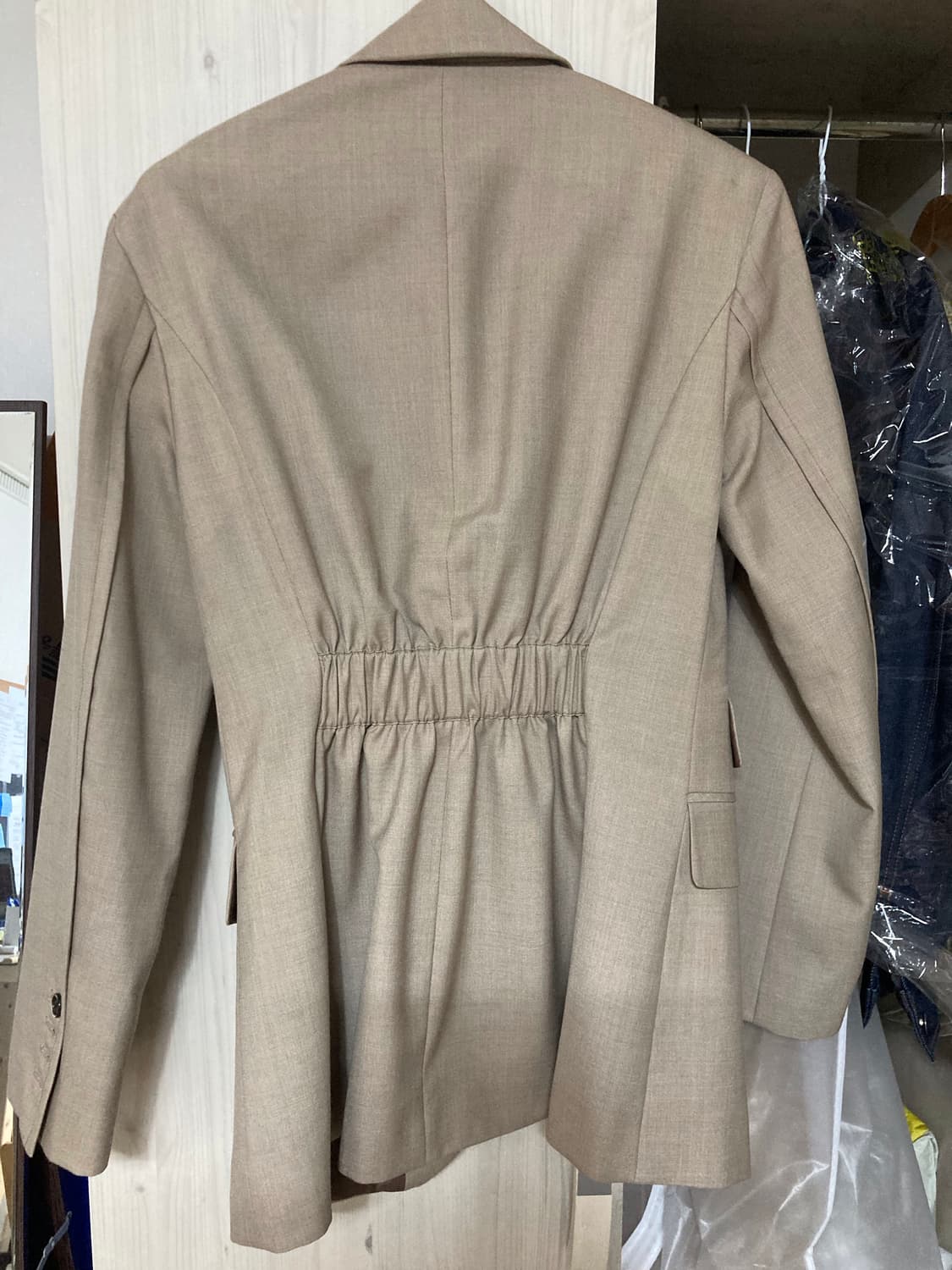 앤더슨벨 카티나 스티치자켓 19S/S (착샷 있음) 상품이미지3