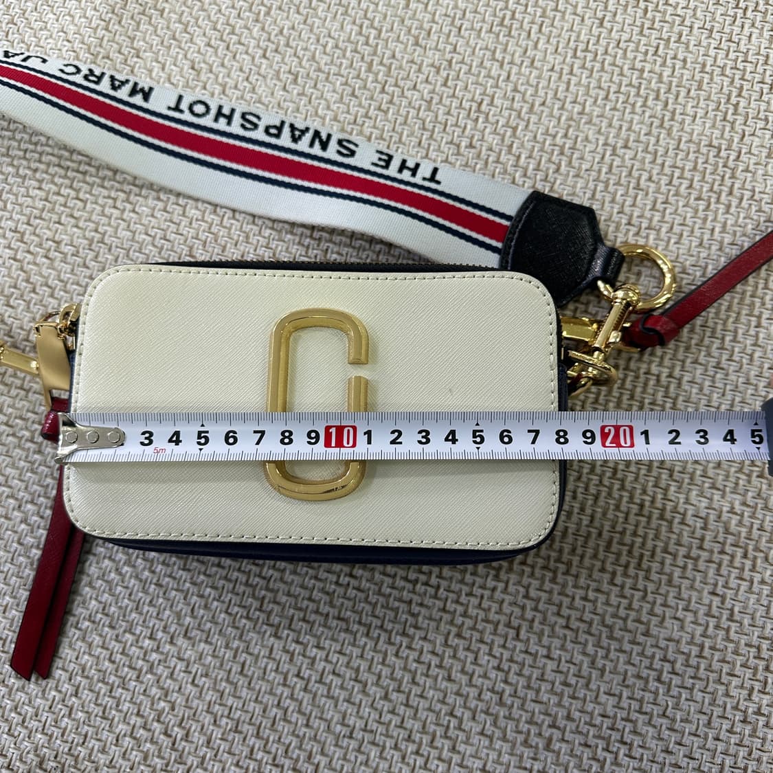 실측확인 마크제이콥스 카메라백 0409D 상품이미지4