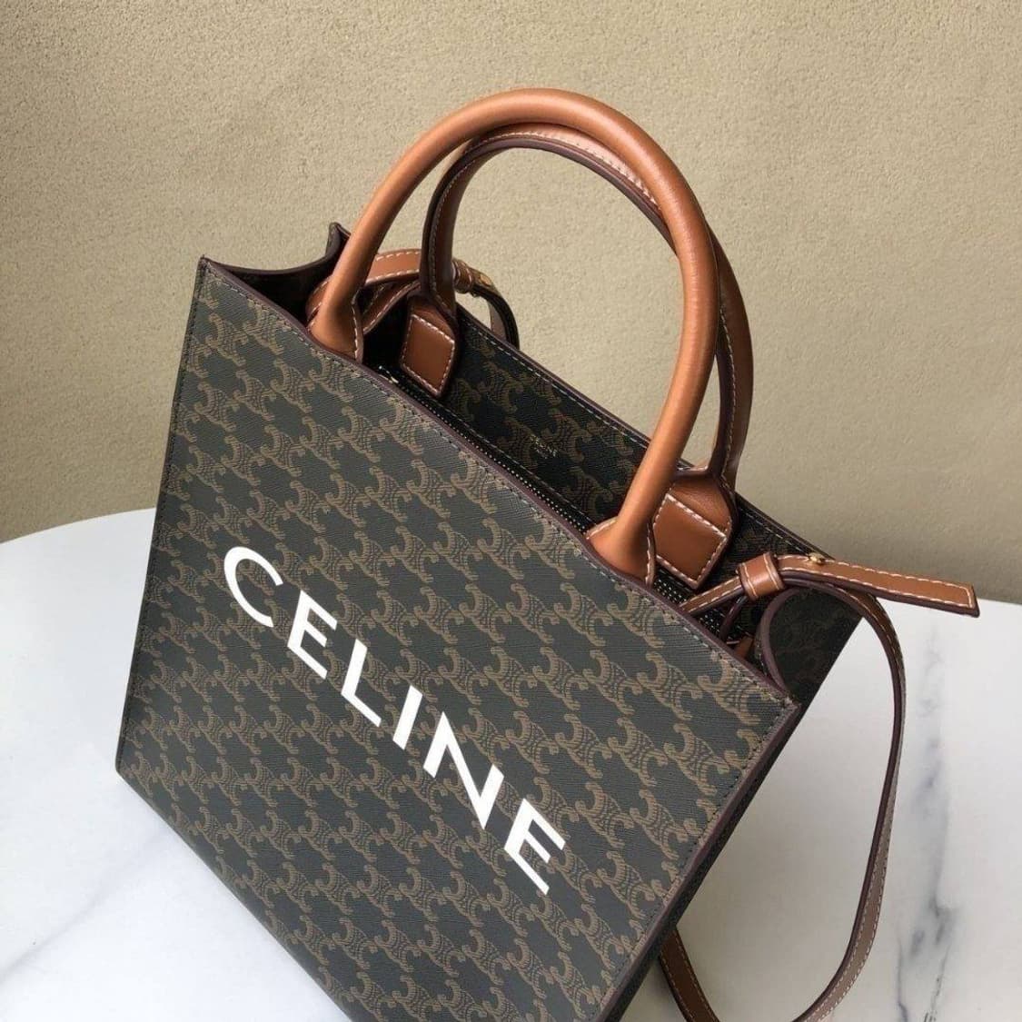 셀린느(Celine) 스몰 버티컬 카바스 토트백 상품이미지2
