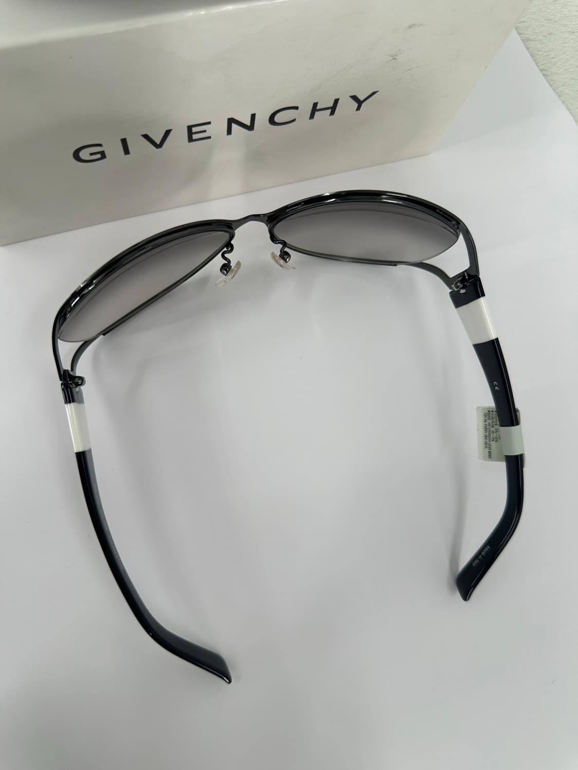 [새상품 무료배송] 정품 지방시 Made in Italy 선글라스 상품이미지5