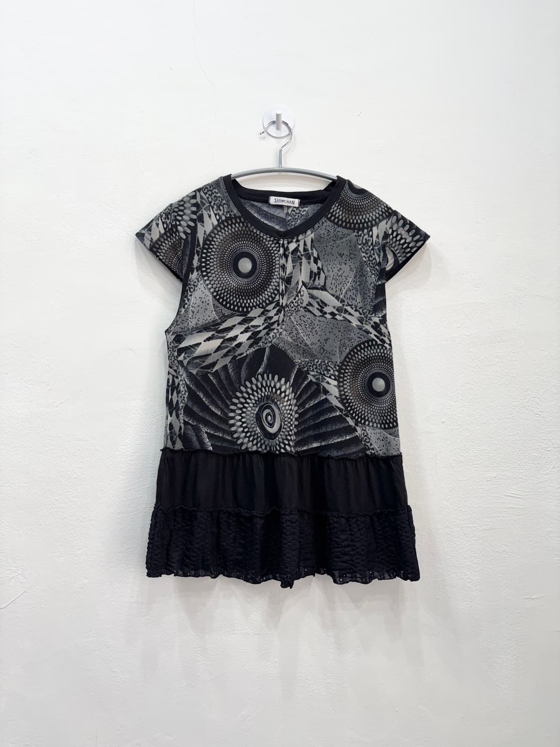 빈티지 패턴 반팔탑 상품이미지1