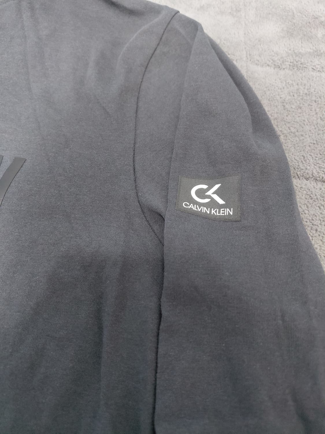 캘빈클라인 긴팔 티셔츠 상품이미지5