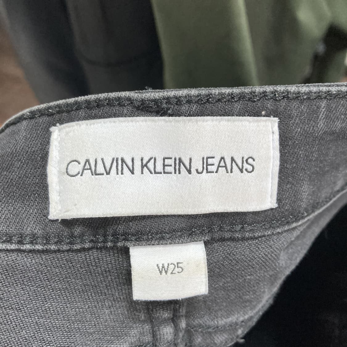 캘빈클라인 여 블랙데님 스키니진 25-26  상품이미지4