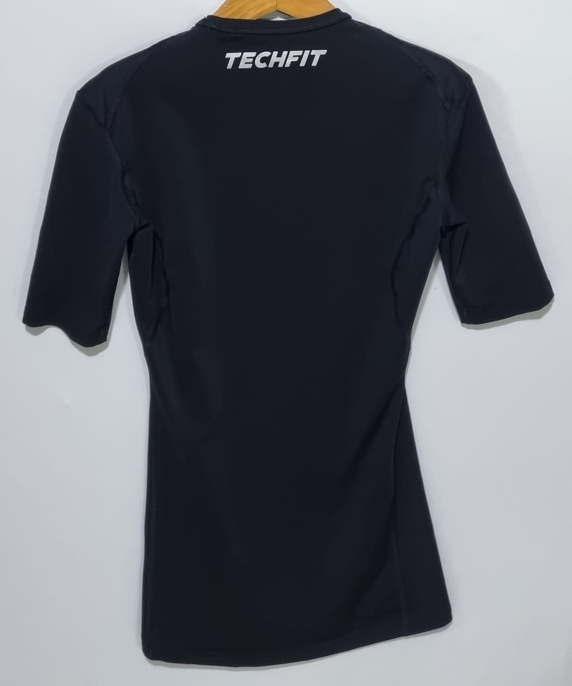 95) 아디다스 블랙 컴프레션 머슬핏 반팔티 상품이미지2