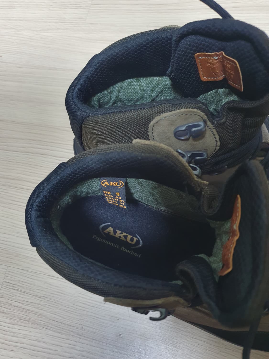 아쿠 타이가 고어텍스 등산화 280 상품이미지9