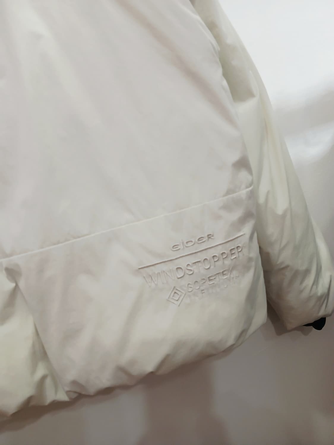 아이더 구스다운 숏패딩 상품이미지6