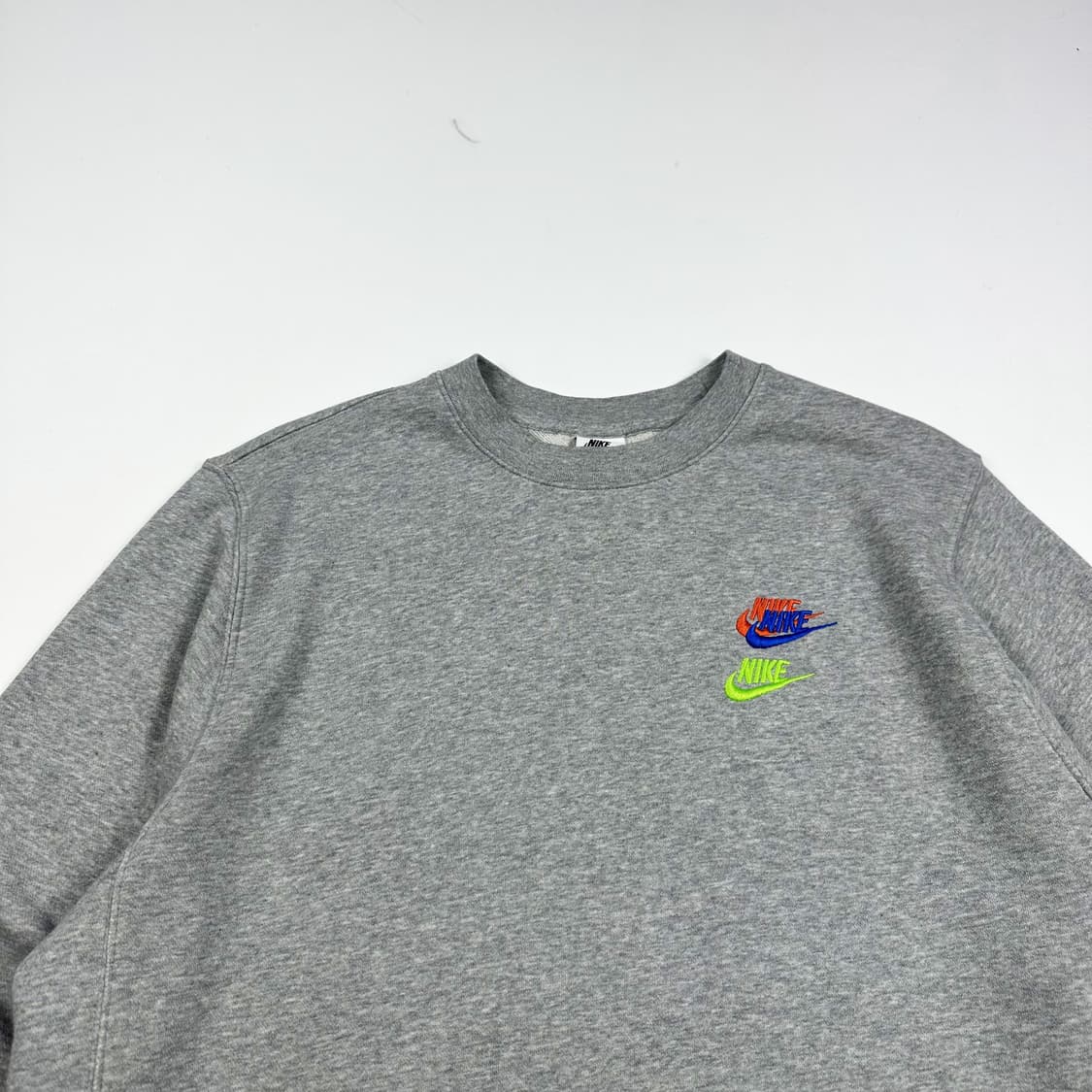 나이키 퓨추라 멀티 스우시 그레이 맨투맨 (XL) 상품이미지1