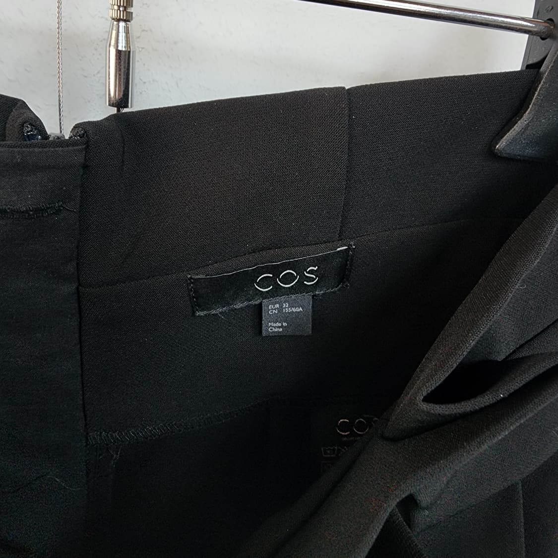 코스 블랙 와이드 핀턱 슬랙스 상품이미지5