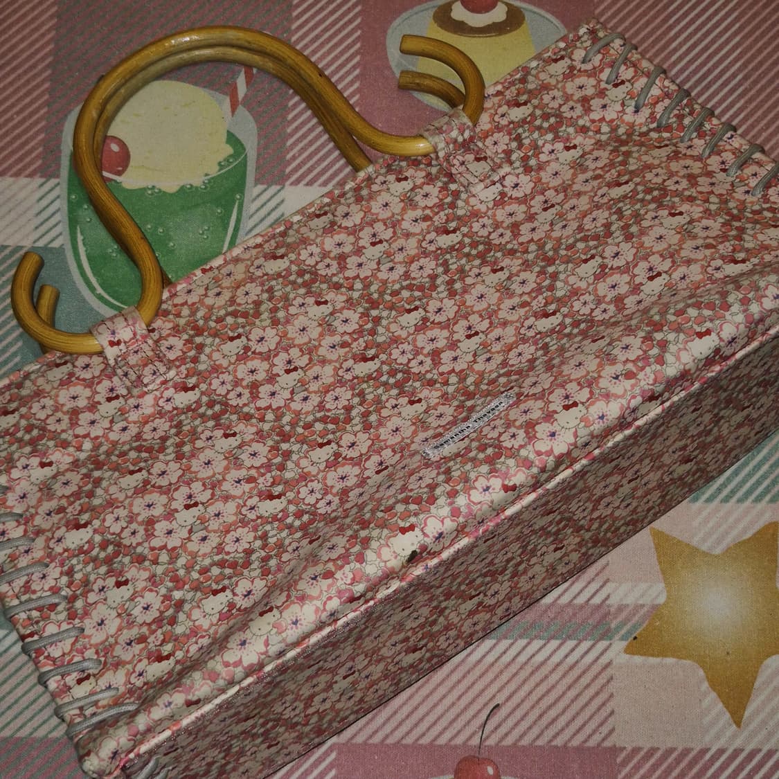 10s 사만사타바사 키티 콜라보 플로랄 뱀부 토트백 상품이미지9