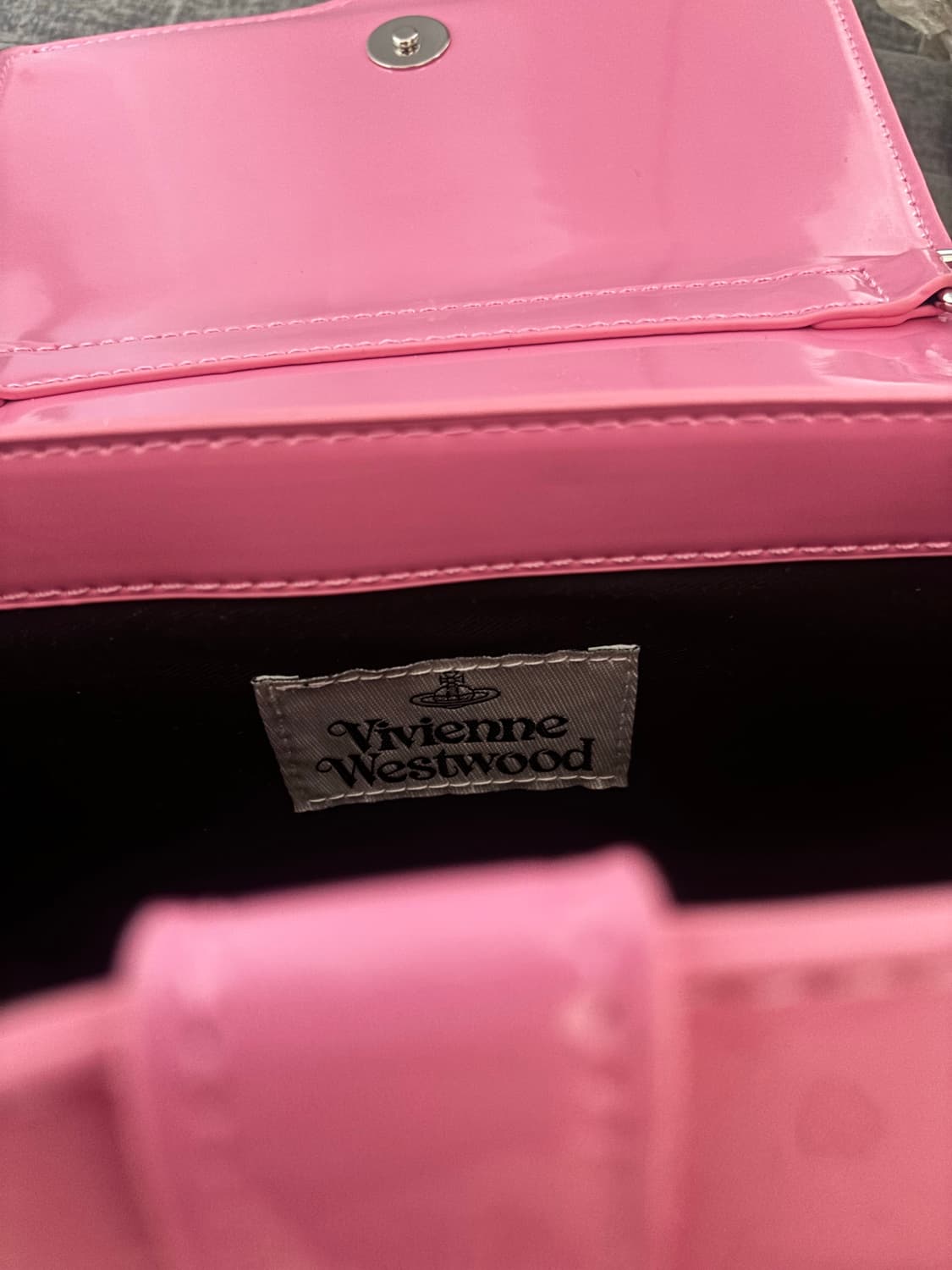 비비안웨스트우드 페이던트 헤이즐백 미디움 상품이미지3