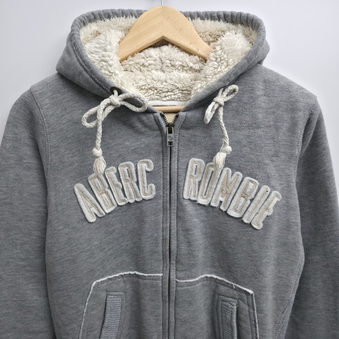 [L] 아베크롬비 크롭 뽀글이 후드집업 y2k 대장템 상품이미지2