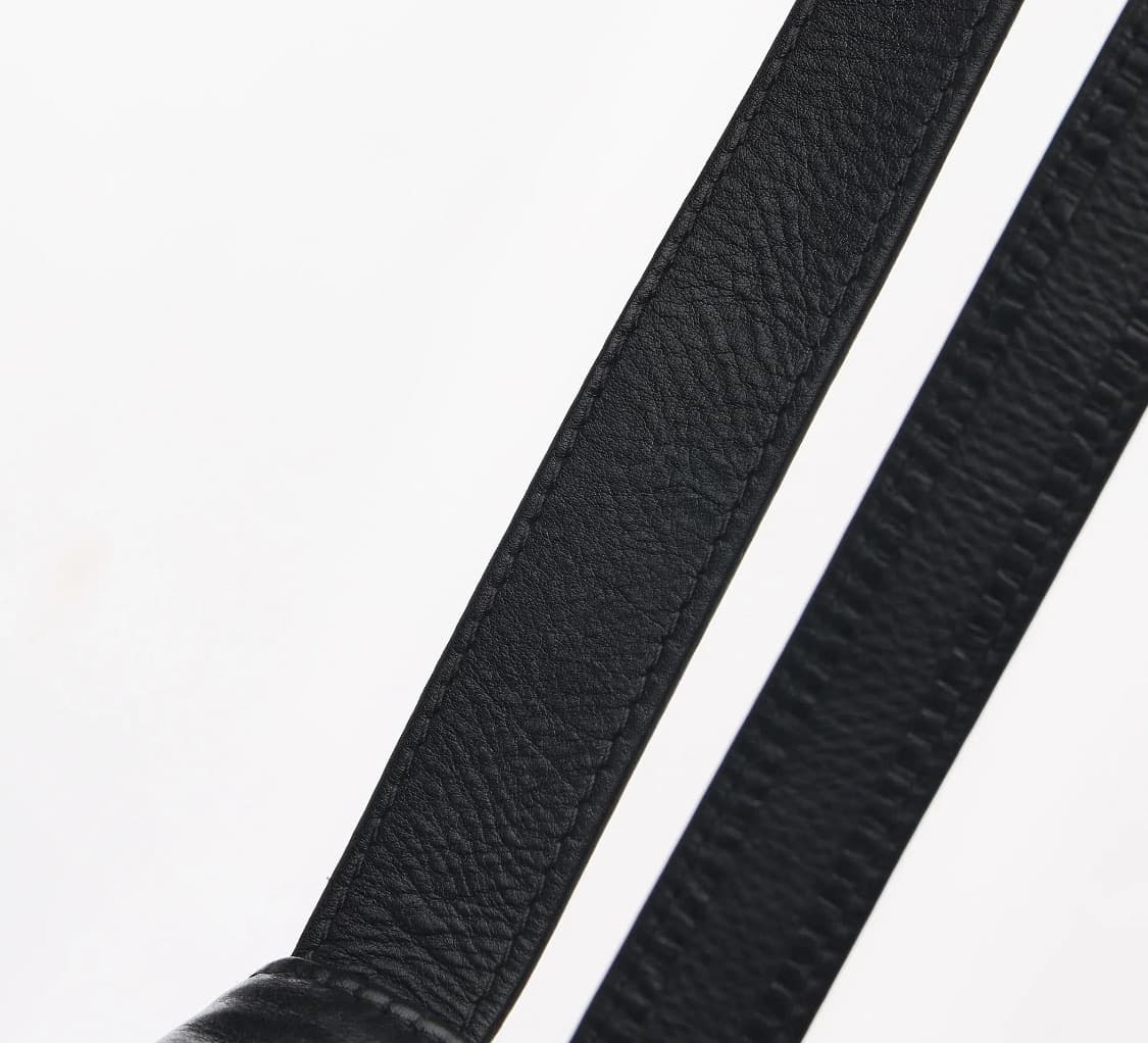 [S급] 보테가베네타 미니 레더 카세트백 판매합니다!!! 상품이미지5