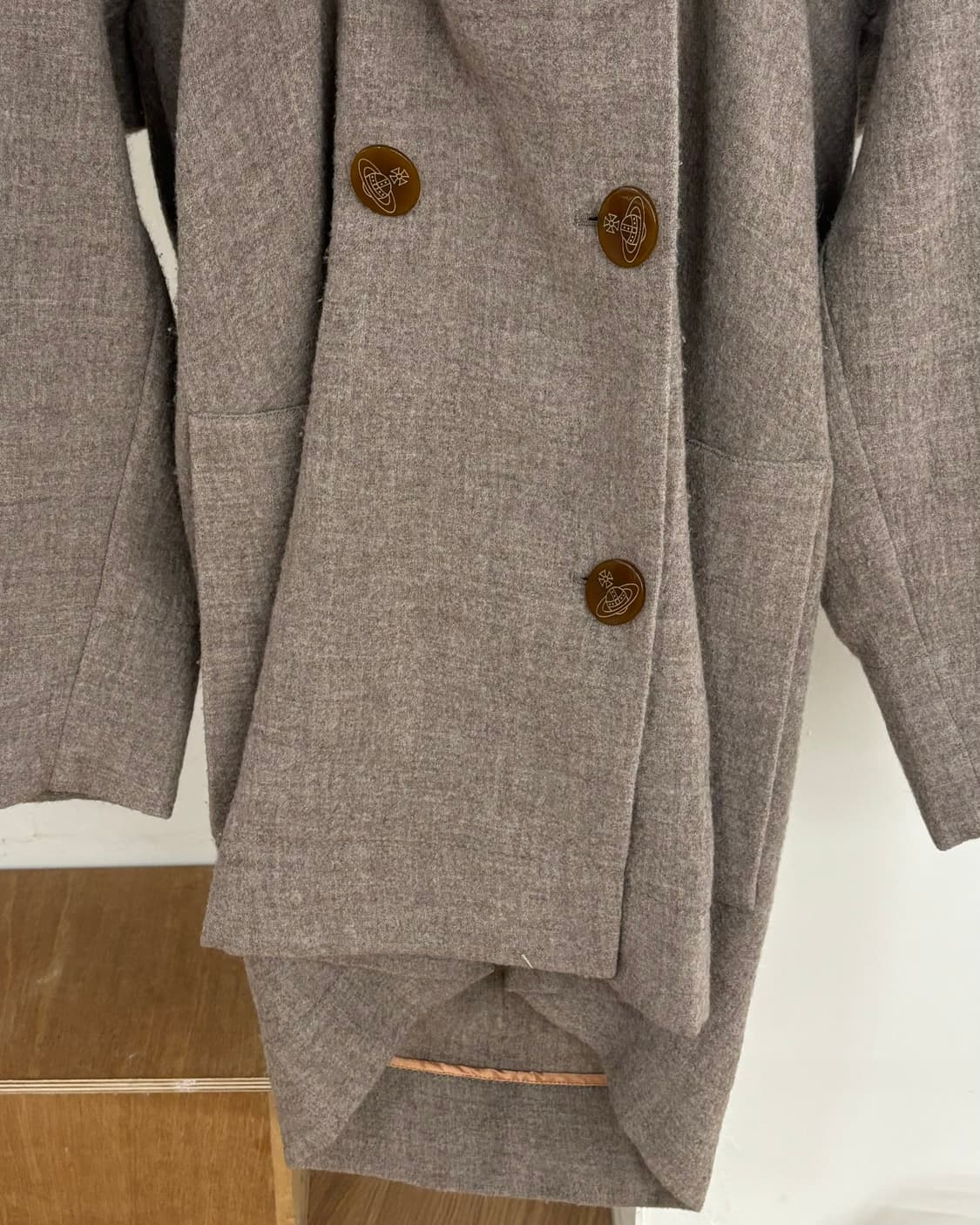 비비안 웨스트우드 레드라벨 후디 코트 상품이미지5