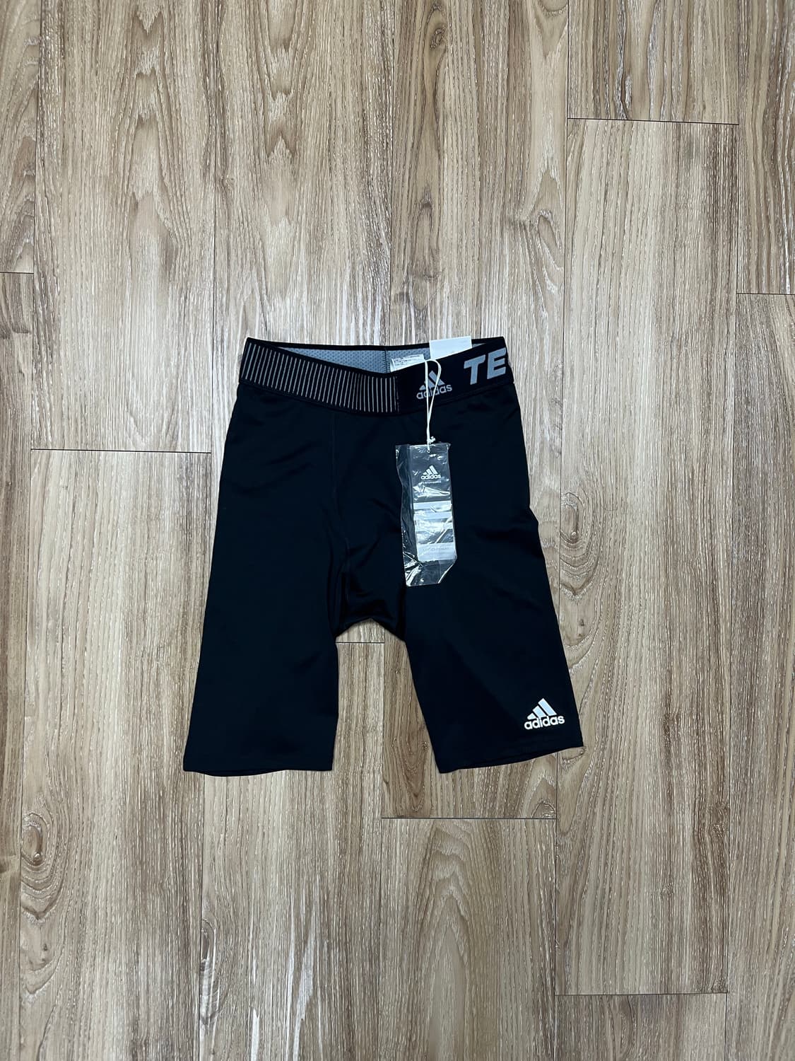 (새상품) 아디다스 언더레이어 테크핏 9" 반바지 L 상품이미지1